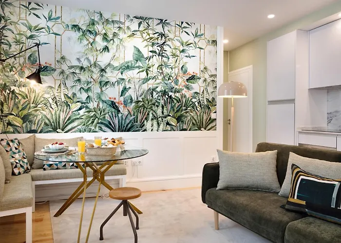 Away To Enjoy - Hapiness Has A Place Porto