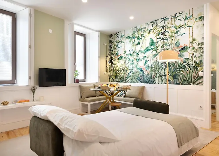 Away To Enjoy - Hapiness Has A Place * Porto