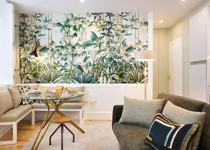 Away To Enjoy - Hapiness Has A Place Porto